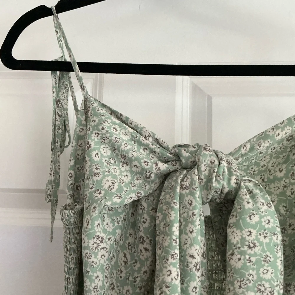 ✨ Mabel Garden Midi Dress – Green & White Floral – Size Large ✨ - Picture 5 of 10